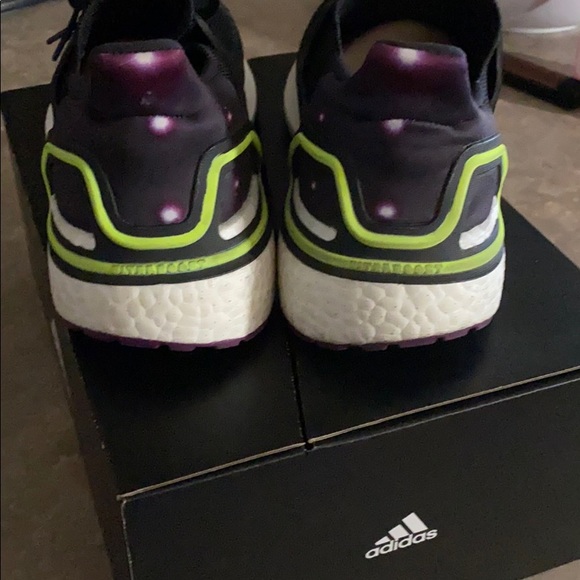 Adidas - Picture 4 of 6